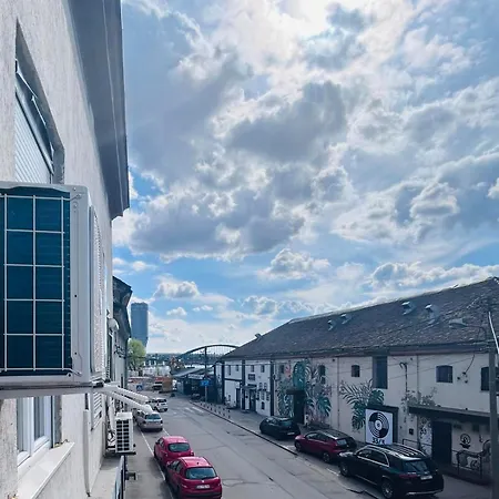 Cozy Little Place - Parking Available Apartment Belgrade